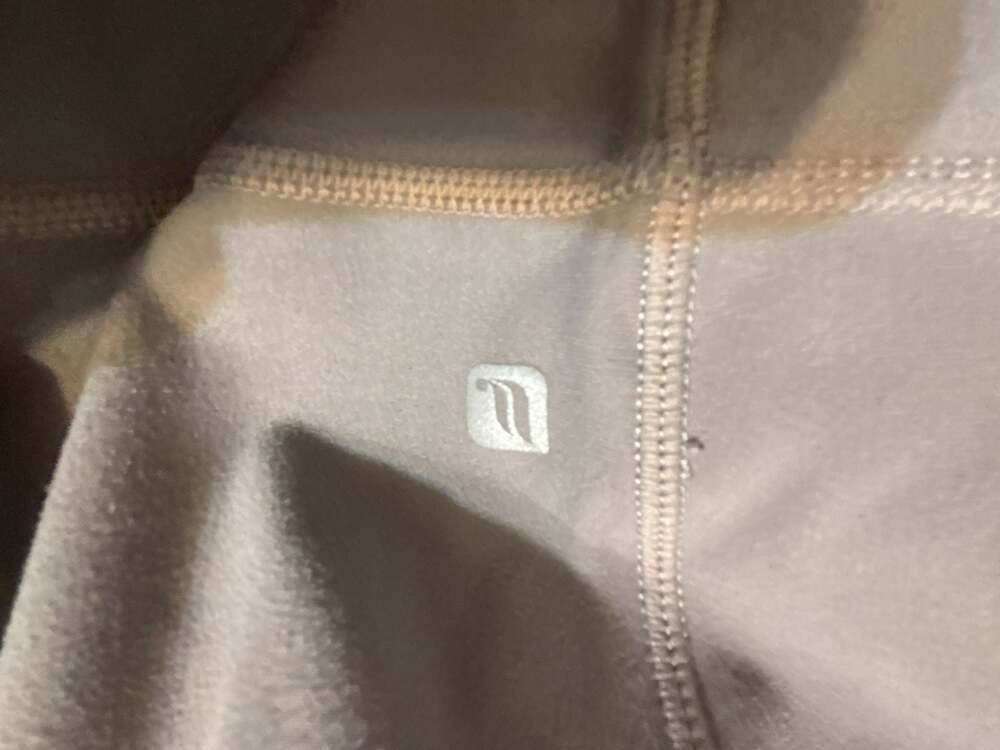 Fabletics Colorblock Mesh Performance Leggings - Picture 4 of 5